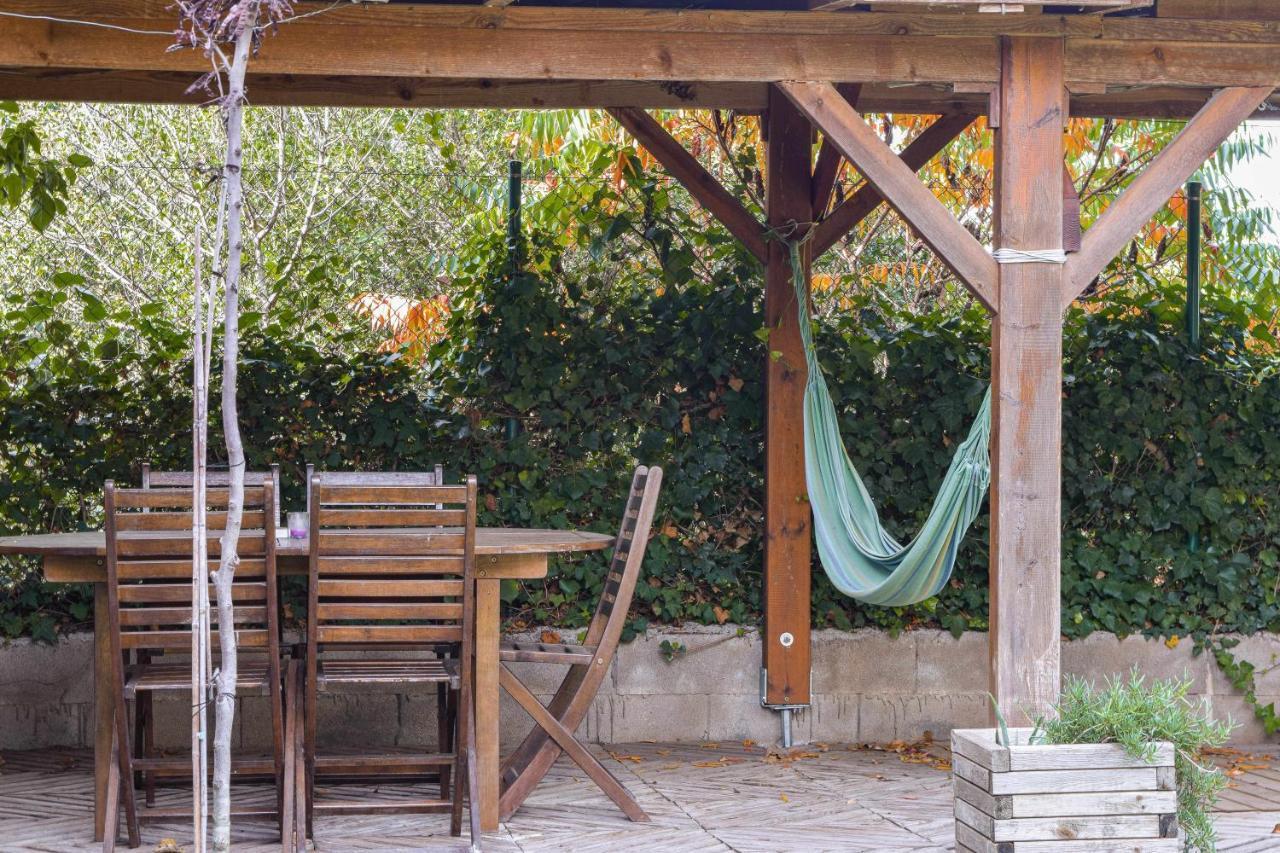 Can Camps Besalu Casa Planta Baja Con Jardin Екстериор снимка