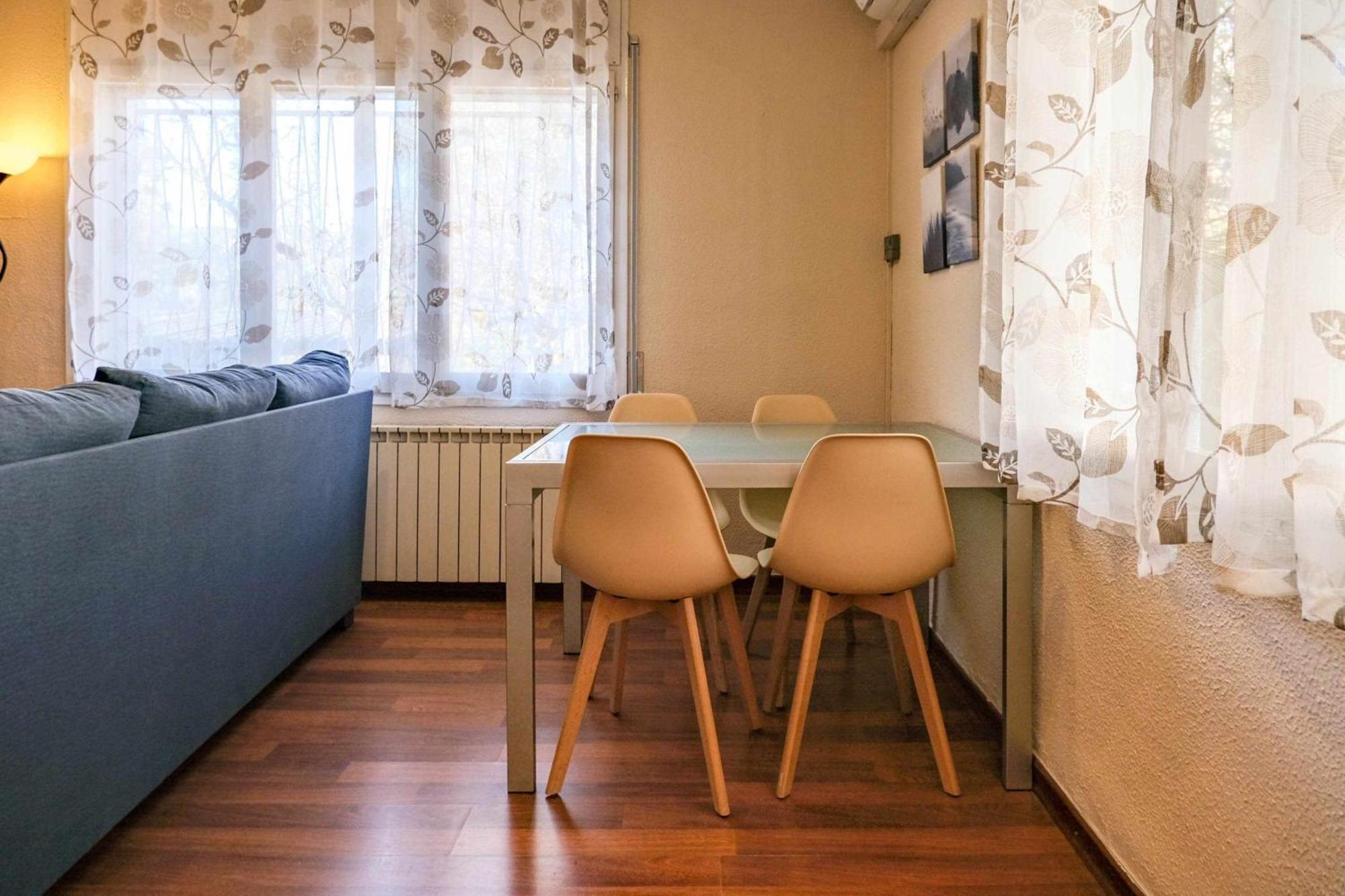 Can Camps Besalu Casa Planta Baja Con Jardin Екстериор снимка